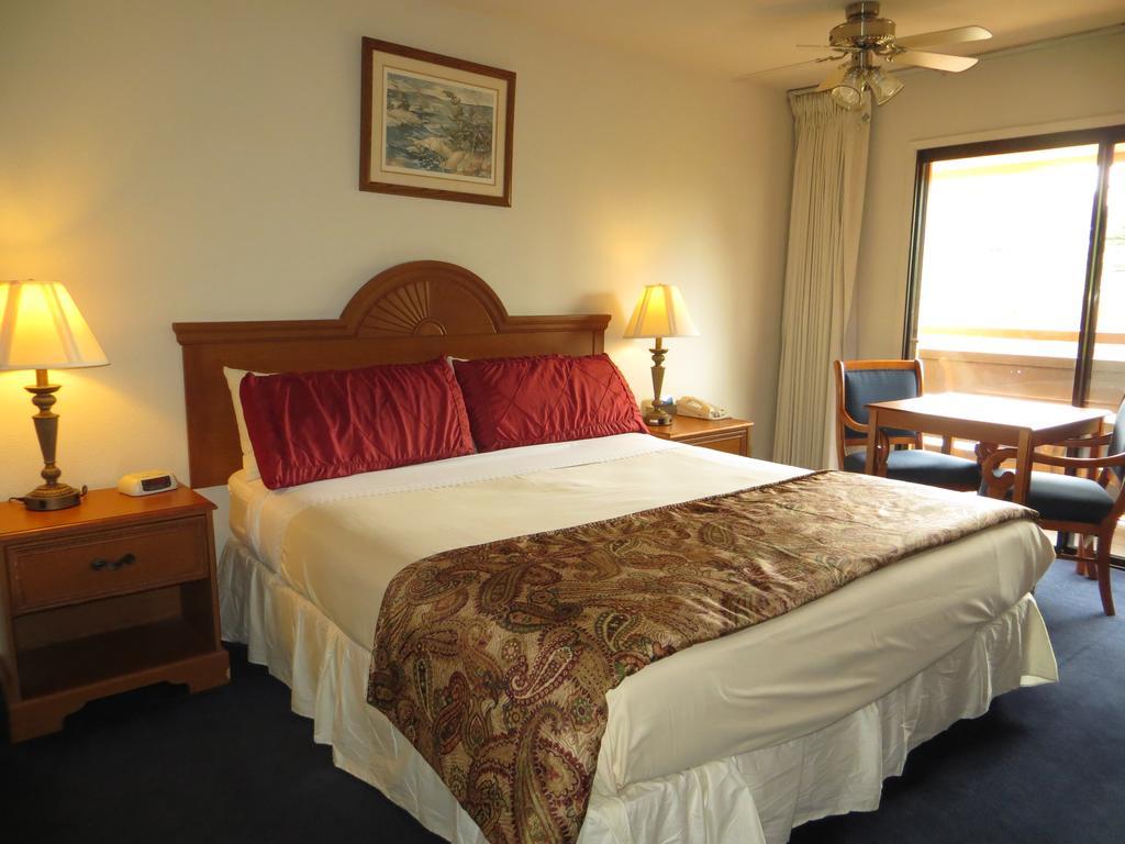 פסיפיק גרוב The Monarch Resort מראה חיצוני תמונה
