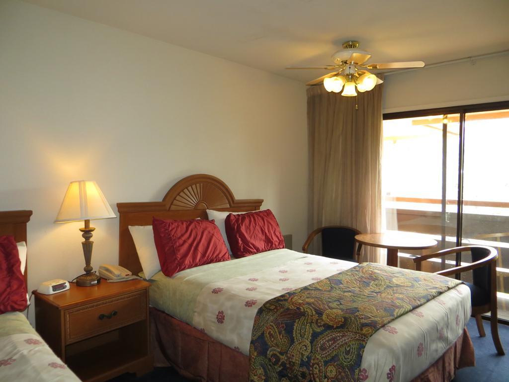 פסיפיק גרוב The Monarch Resort מראה חיצוני תמונה