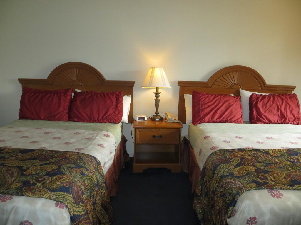 פסיפיק גרוב The Monarch Resort מראה חיצוני תמונה
